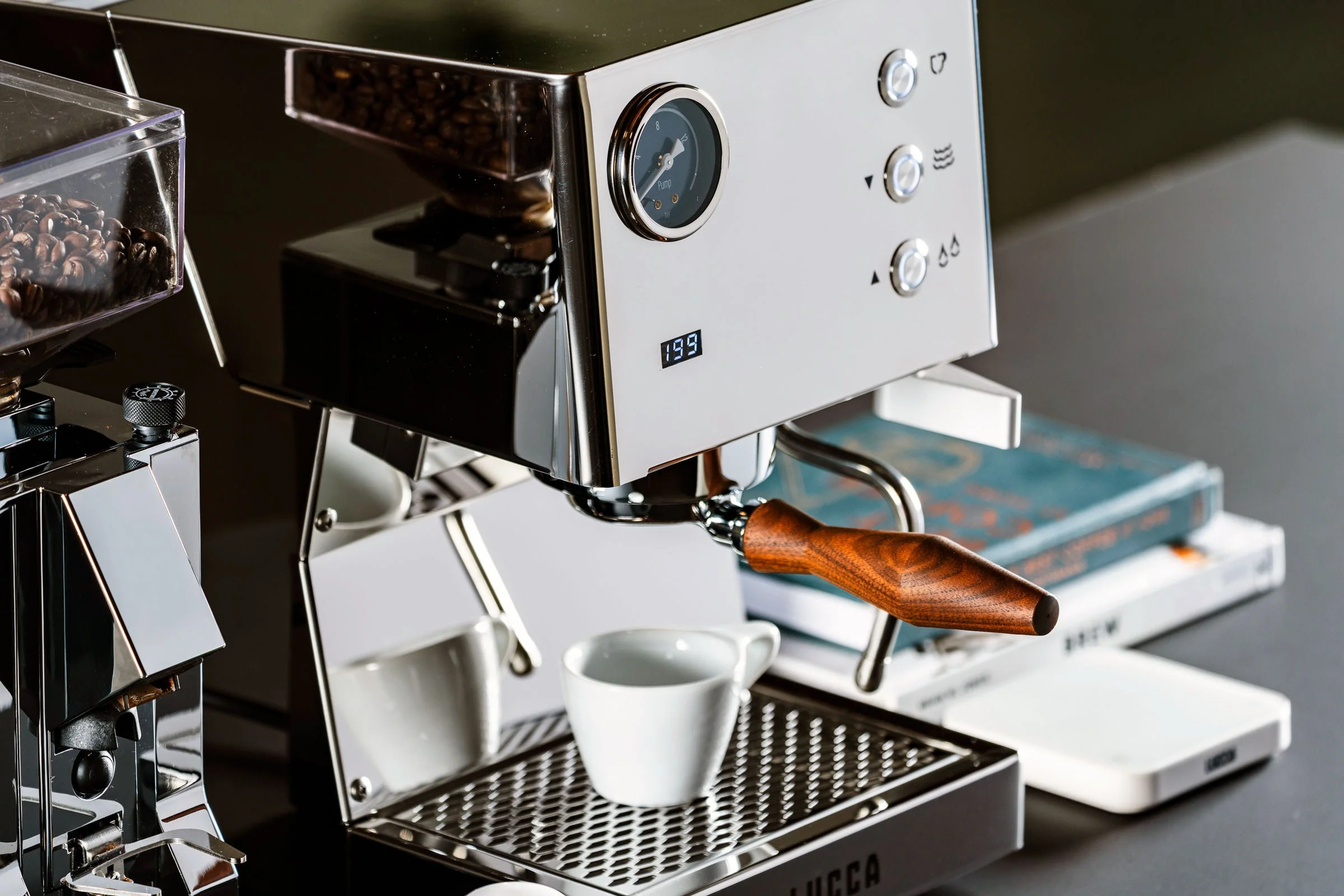 LUCCA Tempo Espresso Machine - Image 12